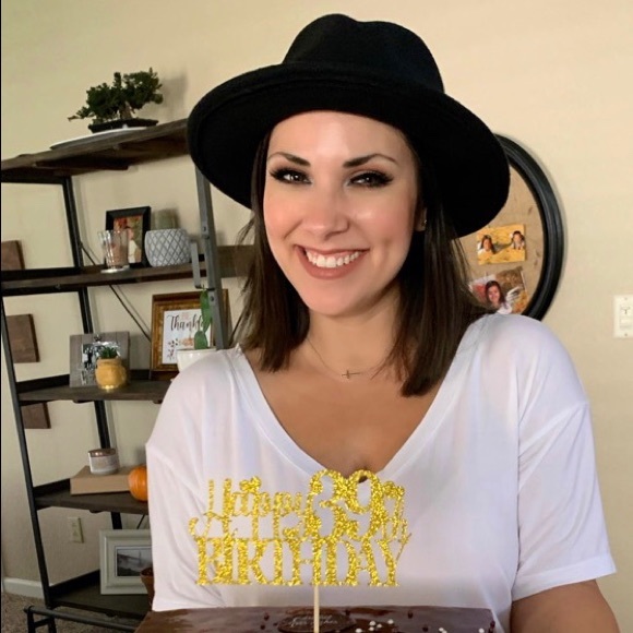 Meet your Posher, Kristy - Picture 3 of 6